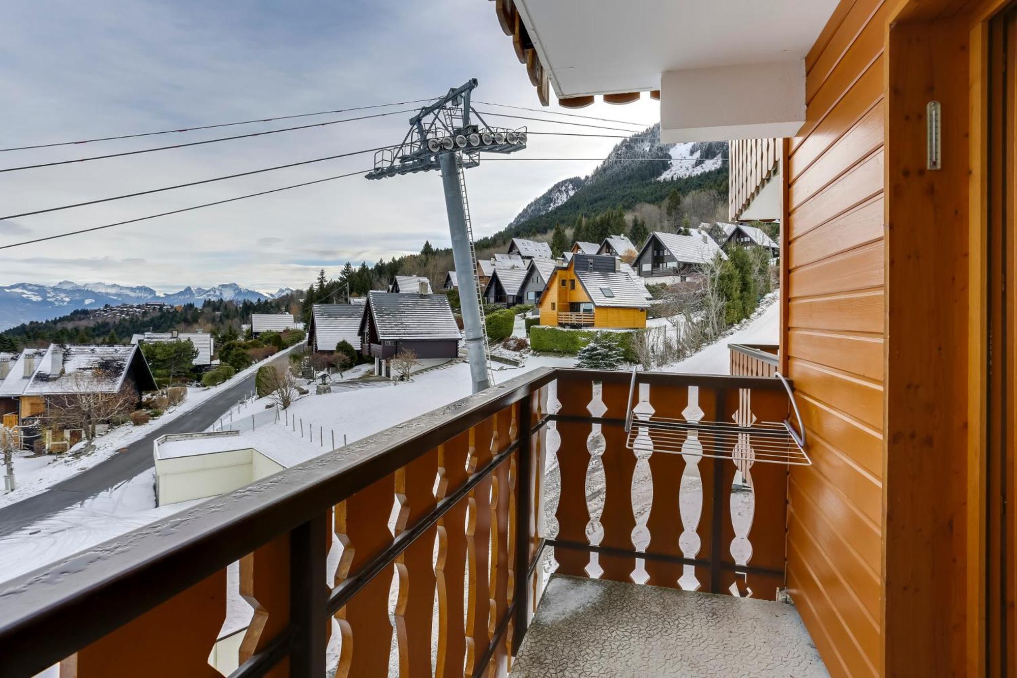 Appartement Cosy Avec Vue Sur Le Lac A Thollon Les Memises 35M² Exterior photo